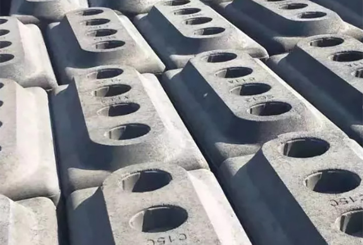 The Influence of the Change of electrolytic aluminum production capacity Distribution Pattern on the "pre-baked anode" industry